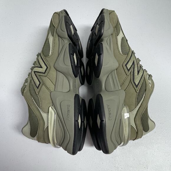 New Balance 9060 Dark Olivine U9060ZGD Size 6 Men Size 7.5 Women Green Workout main image 6